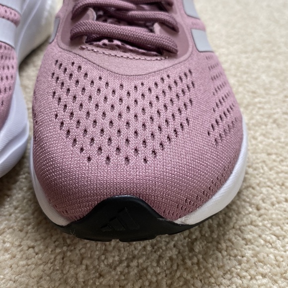 NEW! Women’s Adidas Supernova 2 Sneakers - Picture 3 of 10